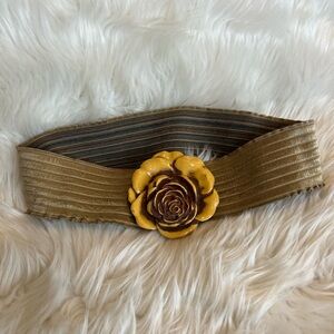 Charmant Belt Beverly Hills Rose Wood Buckle Stretch Gold Belt‎ Size M